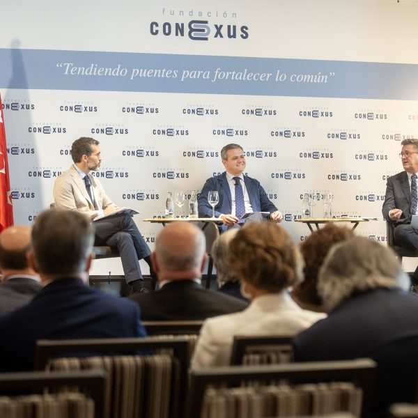 Arnaiz participa en un evento de Fundación Conexus