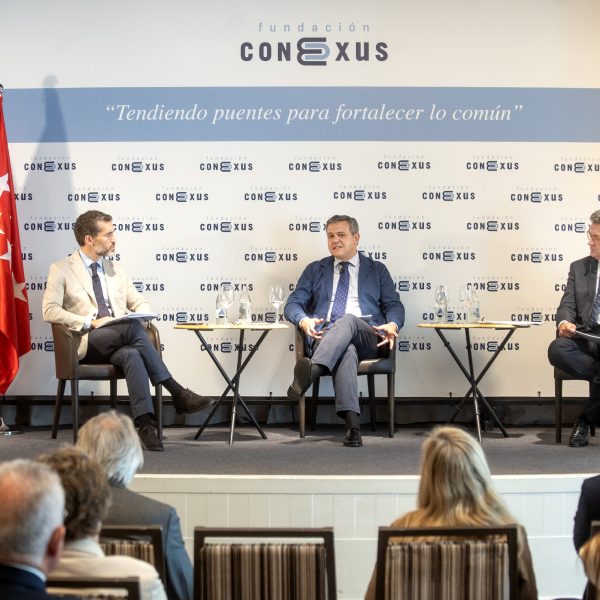 Arnaiz participa en un evento de Fundación Conexus